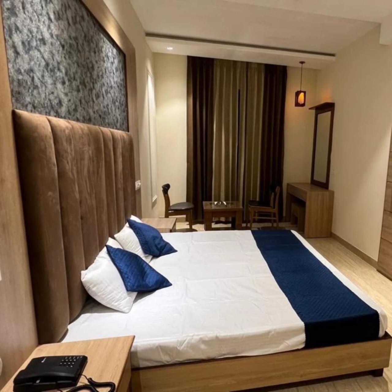 The Hotel Soho Zirakpur Exteriér fotografie